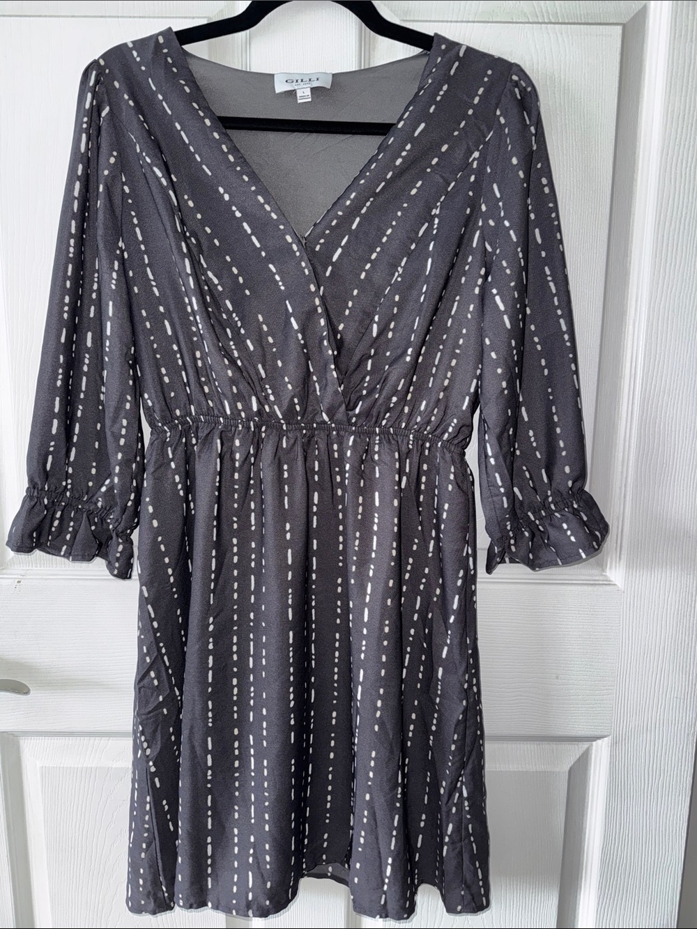 Gilli Grey Patterned V-Neck Women’s Dress
